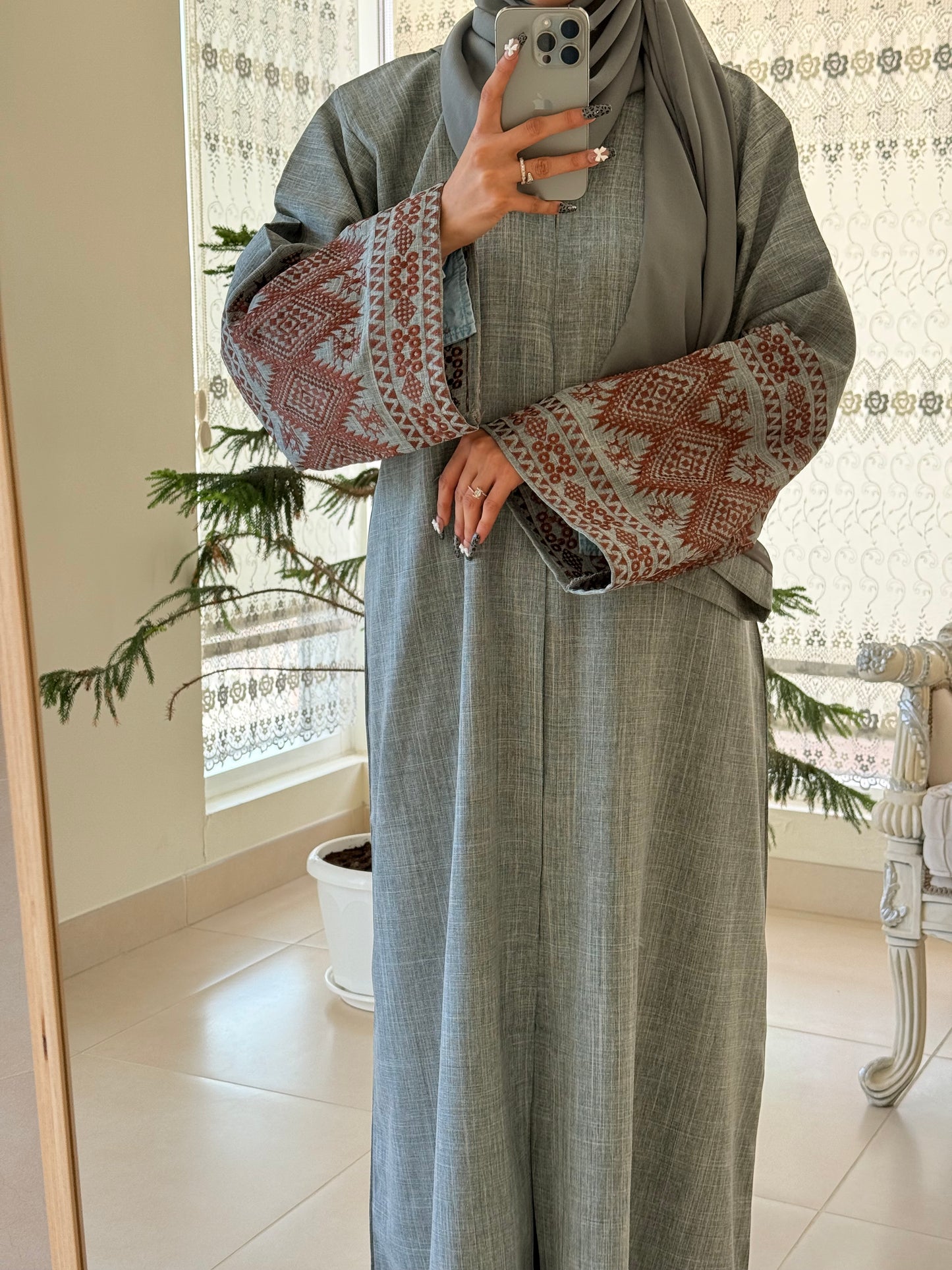 Ramsha Abaya