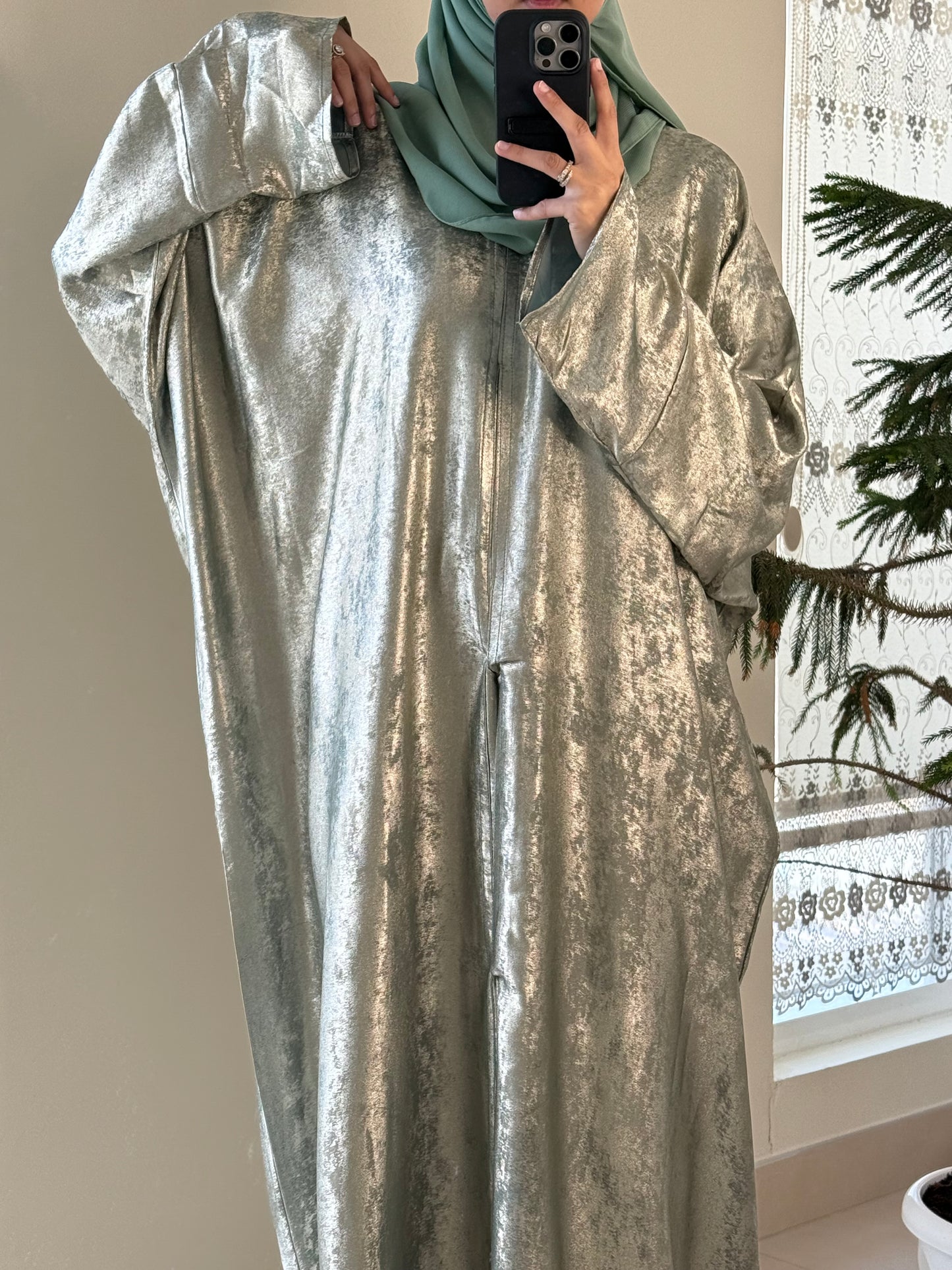 Wania Light Green Shimmer Kaftan