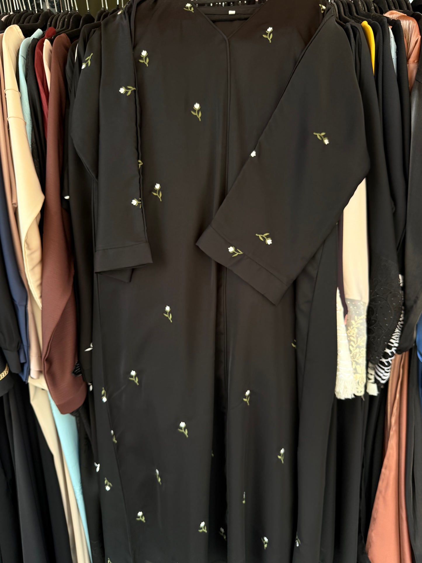Manal Tulip Abaya