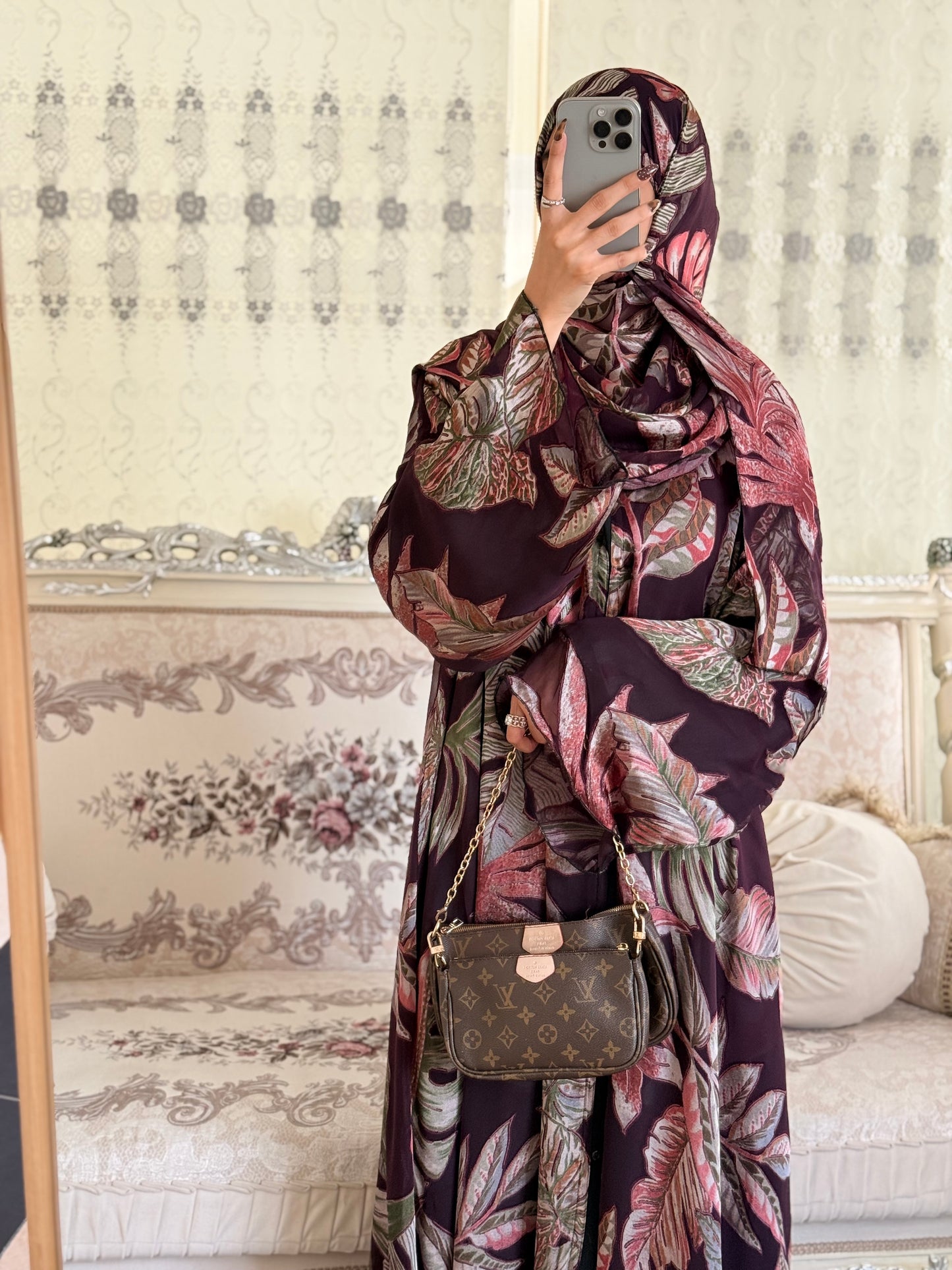 Limited Edition Wine Brasso Abaya