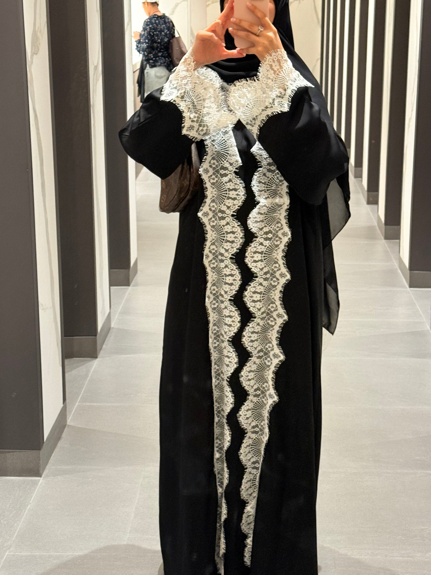 Layali Noir Full Laced Abaya