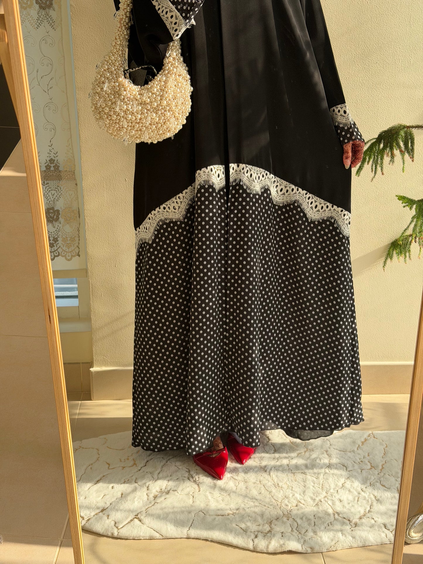 Aiza Laced Polka Dot Abaya