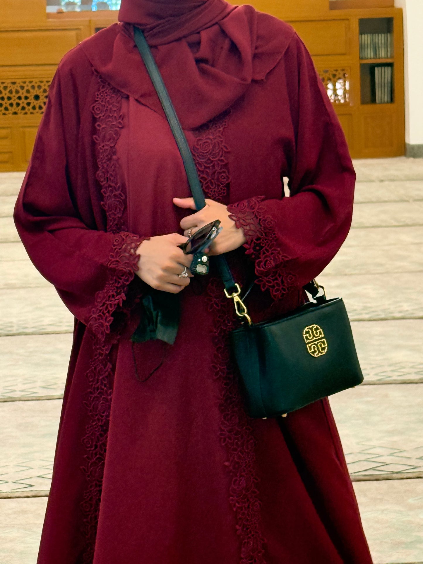 Raha Dark Maroon Full Set Abaya