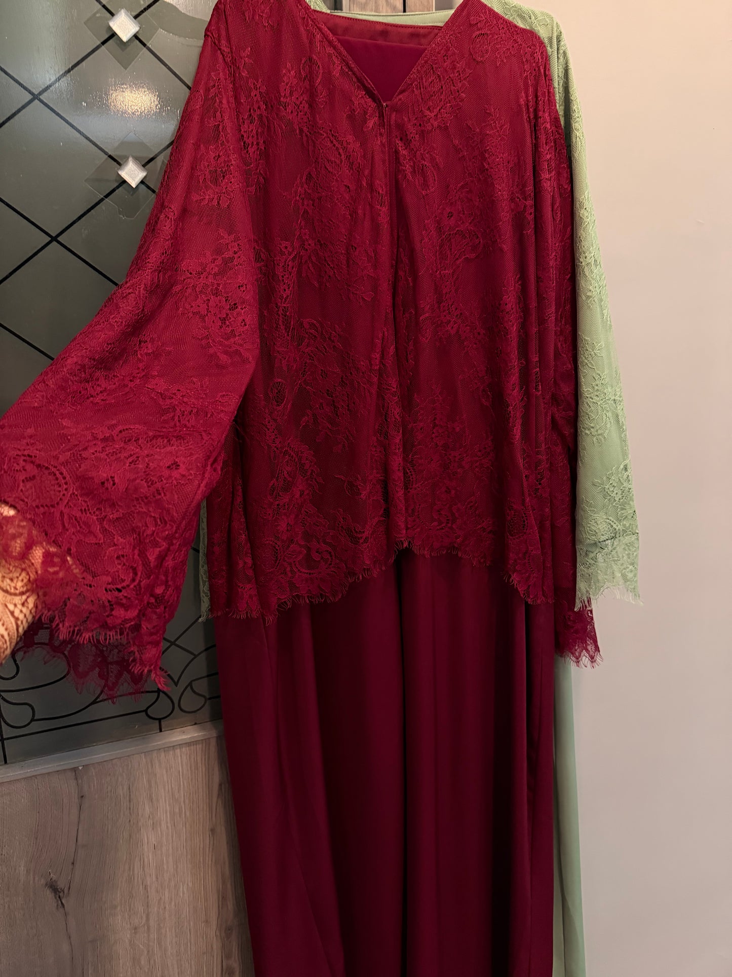 ‘Farha’ Luxury Dentelle Abaya