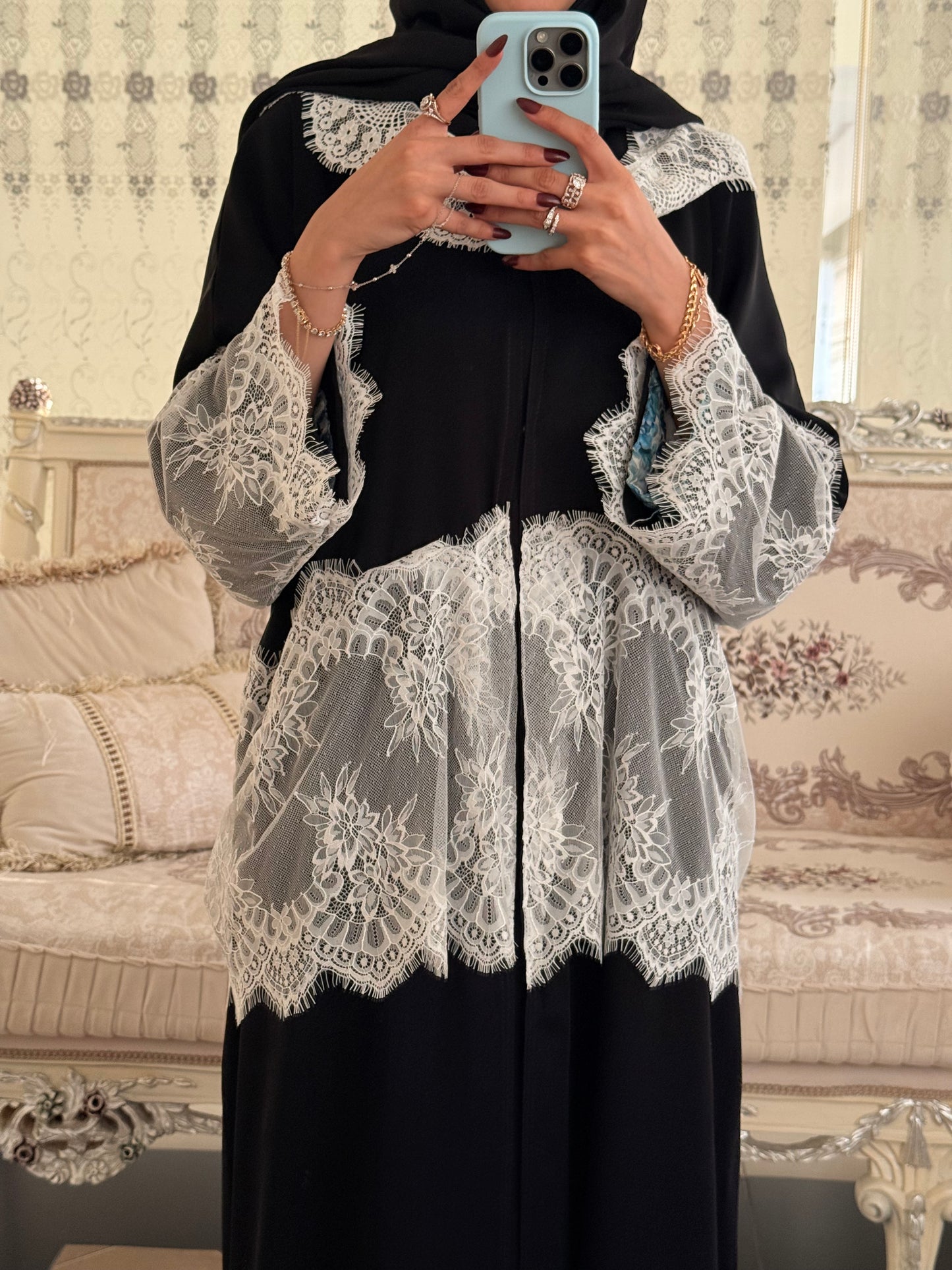 Anah Black White Laced Dubai Abaya