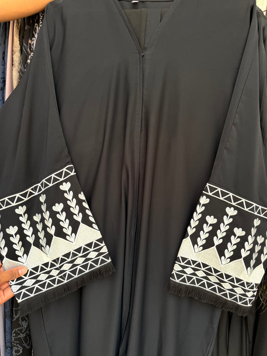 Mufasa Black Dubai Abaya