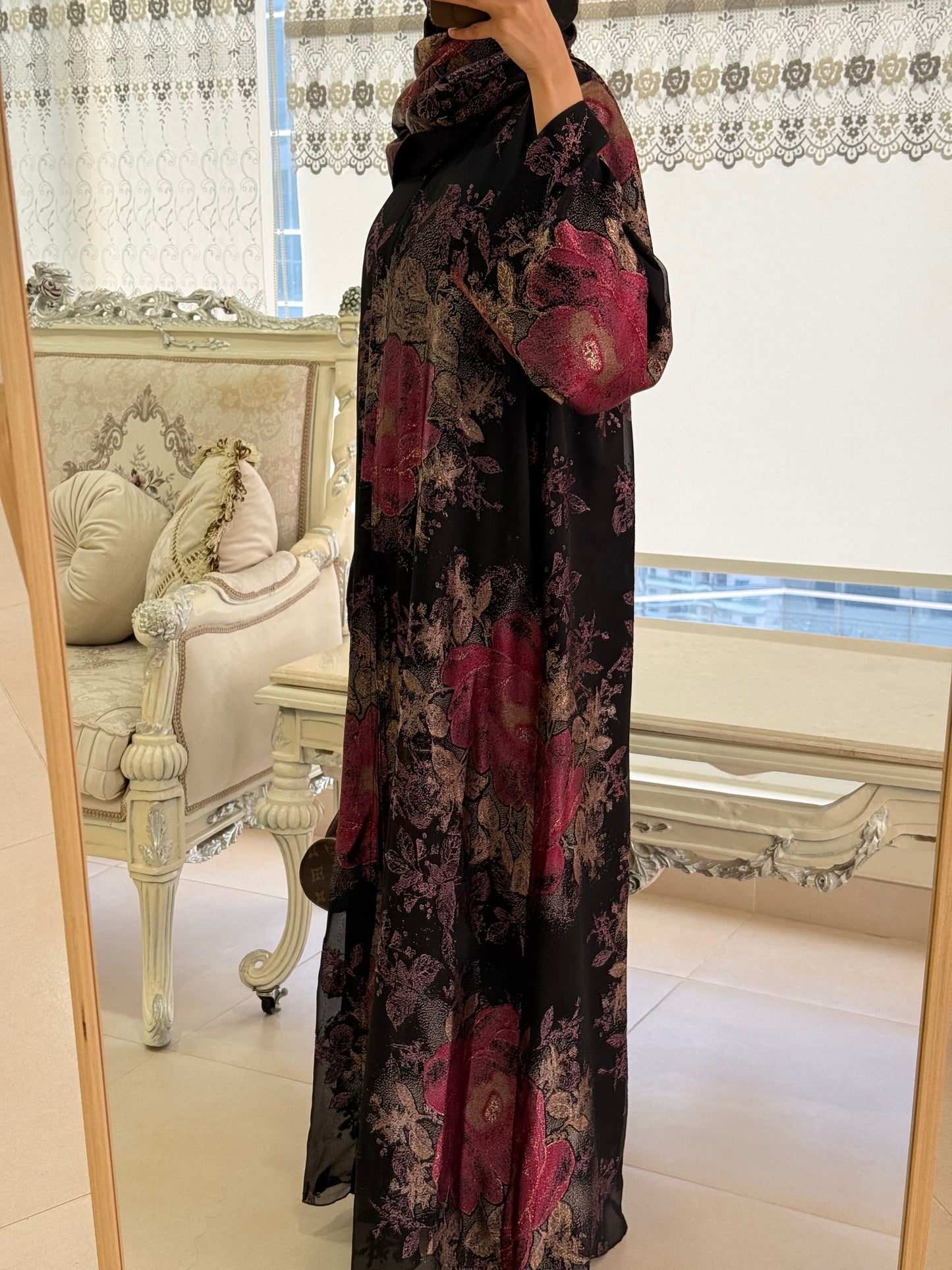 Raha Luxury Abaya with Brasso Effect