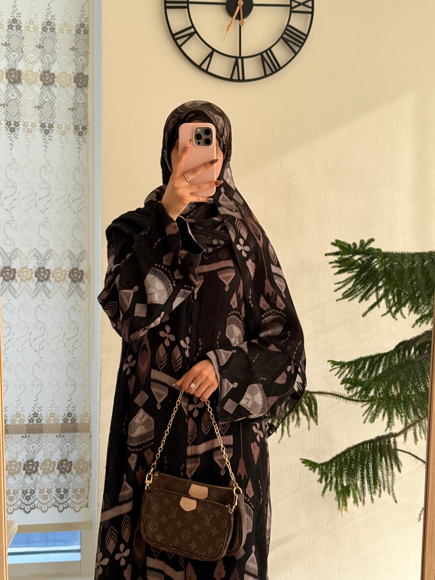 Zarah Luxury Brasso Dubai Abaya